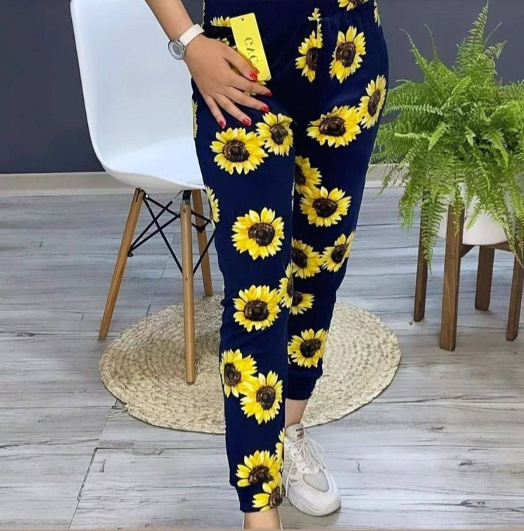 شلوار مخمل زنانه گلدار